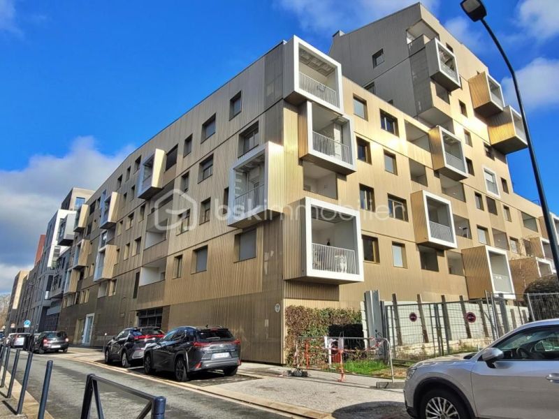 A louer APPARTEMENT T2 47 M2  BORDEAUX