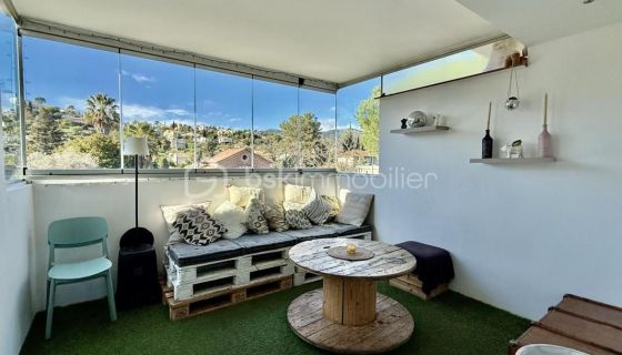 A louer APPARTEMENT T2 45 M2 BORD DE MER MANDELIEU LA NAPOULE