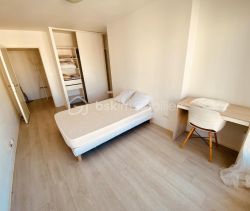 A louer APPARTEMENT T3 67 M2  NIMES