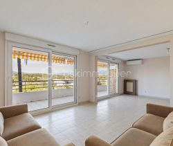 For rent: 3-bedroom apartment, 92 m², terrace, seaside, Le Cannet