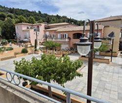 Se alquila apartamento de 4 habitaciones, 64 m², terraza, Callian