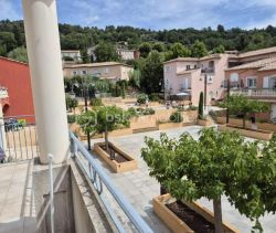 Se alquila apartamento de 4 habitaciones, 64 m², terraza, Callian