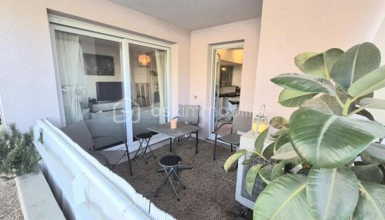 A louer APPARTEMENT T3 74 M2 TERRASSE BORD DE MER TOULON