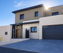 A louer MAISON  CONTEMPORAINE BORD DE MER SAINT CYPRIEN