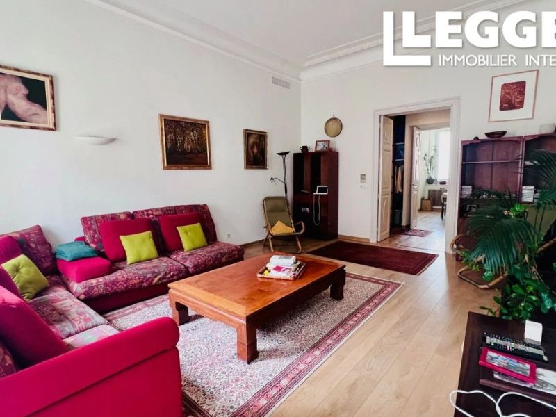 A louer APPARTEMENT T6 149 M2 BORD DE MER NICE