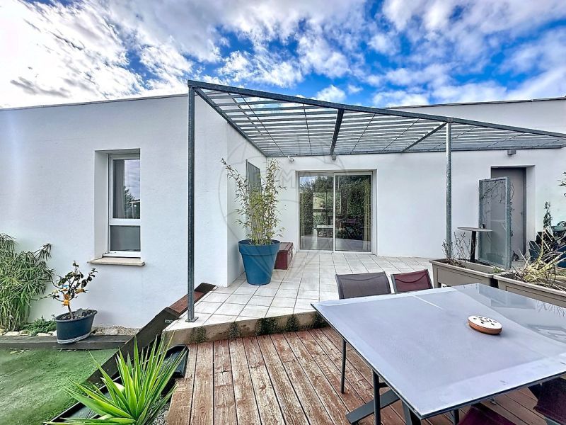 A louer MAISON  CONTEMPORAINE  NIMES