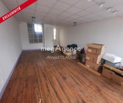 A louer APPARTEMENT T6 195 M2  AUXI LE CHATEAU