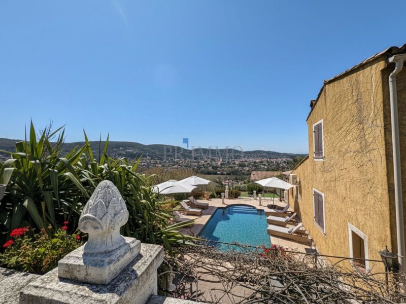 House for rent, 8 rooms, 167 m², Draguignan