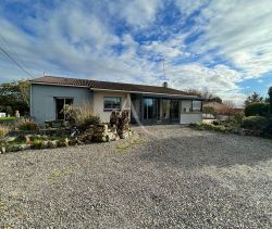 A vendre MAISON  5 PIECES 135 M2  AVRILLE