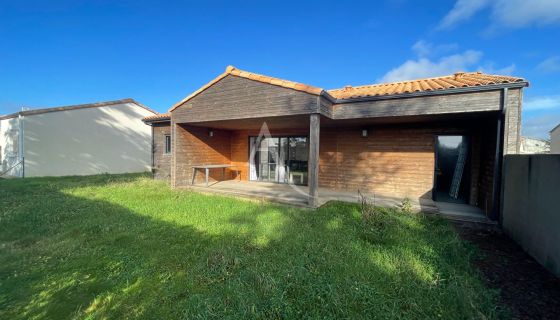 A vendre MAISON  3 PIECES 65 M2 BORD DE MER LONGEVILLE SUR MER