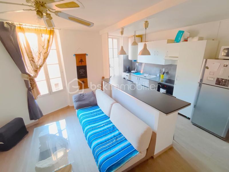 For rent: 2-bedroom apartment, 54 m², beachfront, La Seyne-sur-Mer