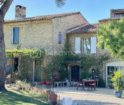 Mansion for rent in Aix-en-Provence