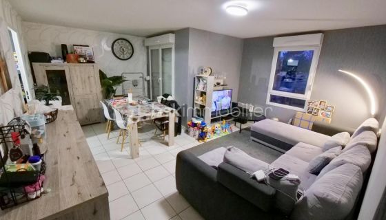 For rent: 2-bedroom apartment, 65 m², terrace, Lens