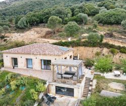 A louer MAISON  4 PIECES 150 M2 BORD DE MER PROPRIANO