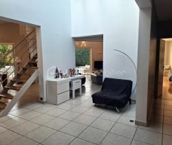 A louer MAISON  D'ARCHITECTE  BEZIERS