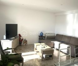 Se alquila: apartamento de 2 habitaciones, 83 m², terraza, junto al mar, La Seyne-sur-Mer