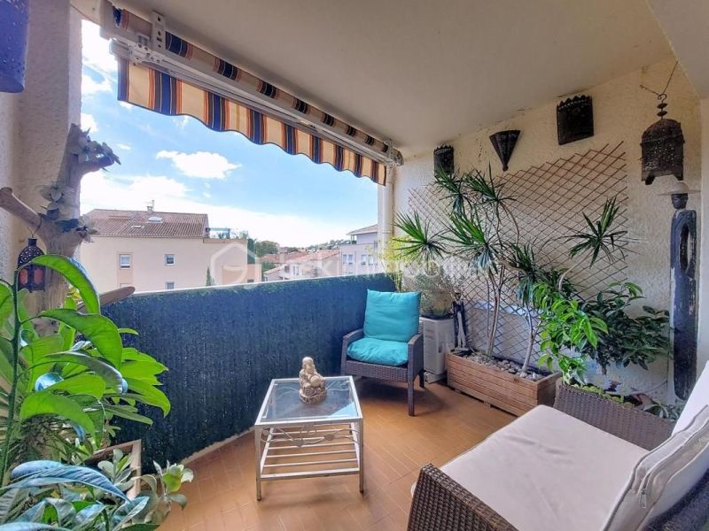 A louer APPARTEMENT T4 75 M2 TERRASSE BORD DE MER SIX FOURS LES PLAGES