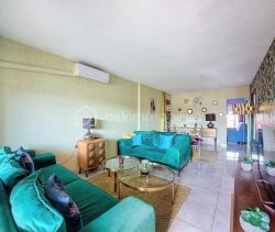 A louer APPARTEMENT T4 75 M2 TERRASSE BORD DE MER SIX FOURS LES PLAGES