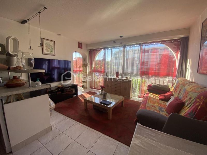 For rent: Brand new 1-bedroom apartment, 38 m², beachfront, La Grande Motte