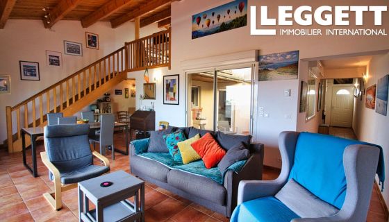 For rent: 4-room duplex apartment, 103 m², terrace, Clermont-l'Hérault