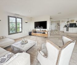 A vendre MAISON  5 PIECES 158 M2  UZES