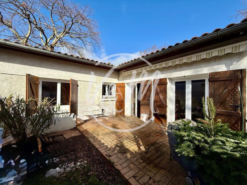 A vendre charmante maison 4 pieces 100 m&sup2;  Andernos-les-Bains