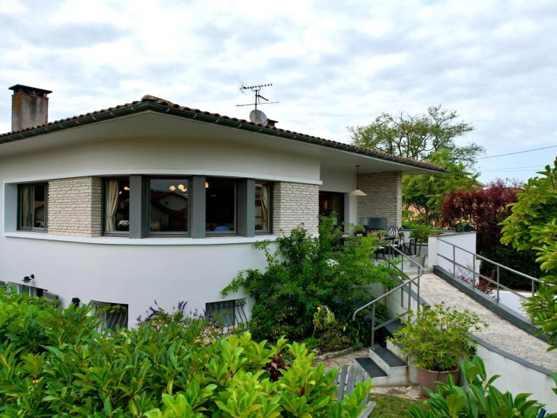 A vendre VILLA COSSUE DES ANNEES 70 RENOVEE