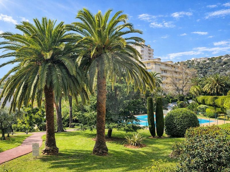 A louer APPARTEMENT DE PRESTIGE T2 50 M2 TERRASSE BORD DE MER NICE