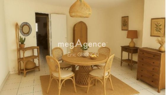 For rent: 2-bedroom apartment, 71 m², beachfront, Les Sables d'Olonne