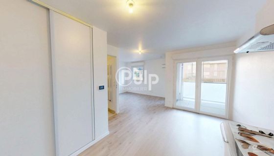 For rent: Brand new studio apartment, 29 m², with terrace, Nantes