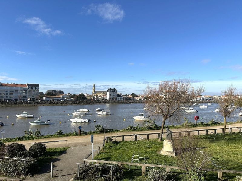 For sale: 6-room house, 175 m², seafront, Saint Gilles Croix de Vie