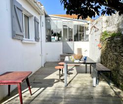 A vendre MAISON  3 PIECES 75 M2 BORD DE MER SAINT GILLES CROIX DE VIE