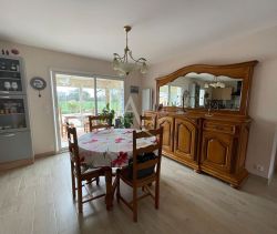 En venta: casa de 4 habitaciones, 102 m², junto al mar, Longeville-sur-Mer