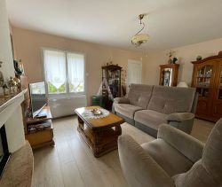 En venta: casa de 4 habitaciones, 102 m², junto al mar, Longeville-sur-Mer