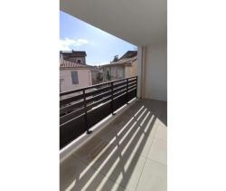 A louer APPARTEMENT T3 70 M2 TERRASSE  NIMES