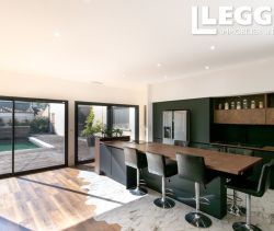 Contemporary house for rent by the sea in Narbonne