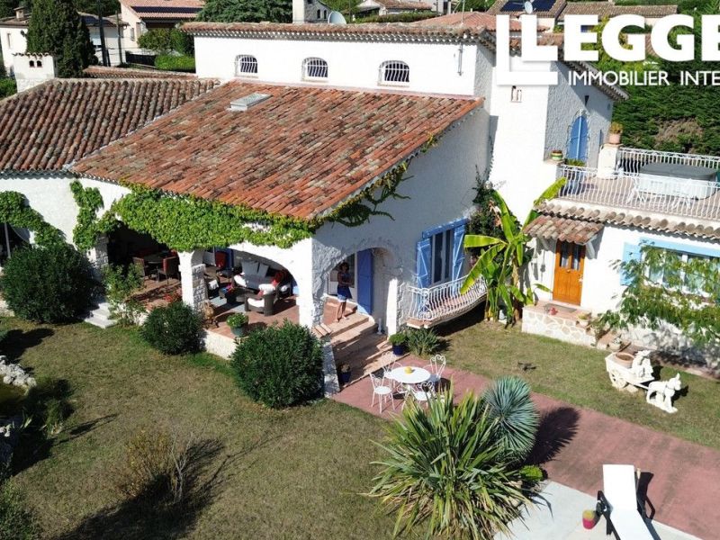 A louer MAISON  10 PIECES 300 M2  LEVENS