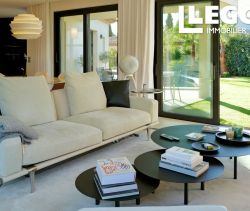 For sale: 4-room house, 167 m², seafront, Sainte-Maxime