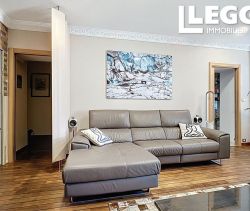 For rent: 2-bedroom apartment, 71 m², beachfront, Nice