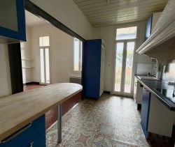 A louer APPARTEMENT T4 70 M2 TERRASSE  MARSEILLE 8EME