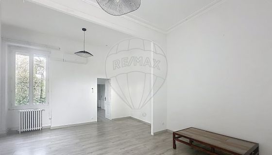 Apartment for rent, 2 bedrooms, 68 m², Nîmes