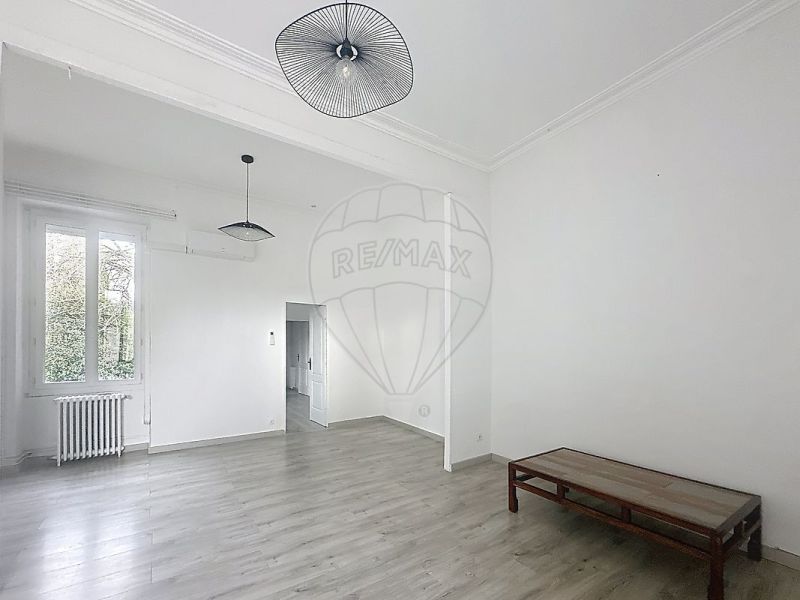 Apartment for rent, 2 bedrooms, 68 m², Nîmes