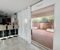 Contemporary house for rent by the sea in Les Mathes