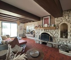 For rent: 2-bedroom apartment, 85 m², terrace, Carvin