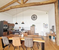 A vendre MAISON  5 PIECES 133 M2 BORD DE MER TALMONT SAINT HILAIRE