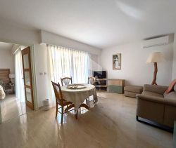 For rent: 1-bedroom apartment, 40 m², beachfront, Cros de Cagnes