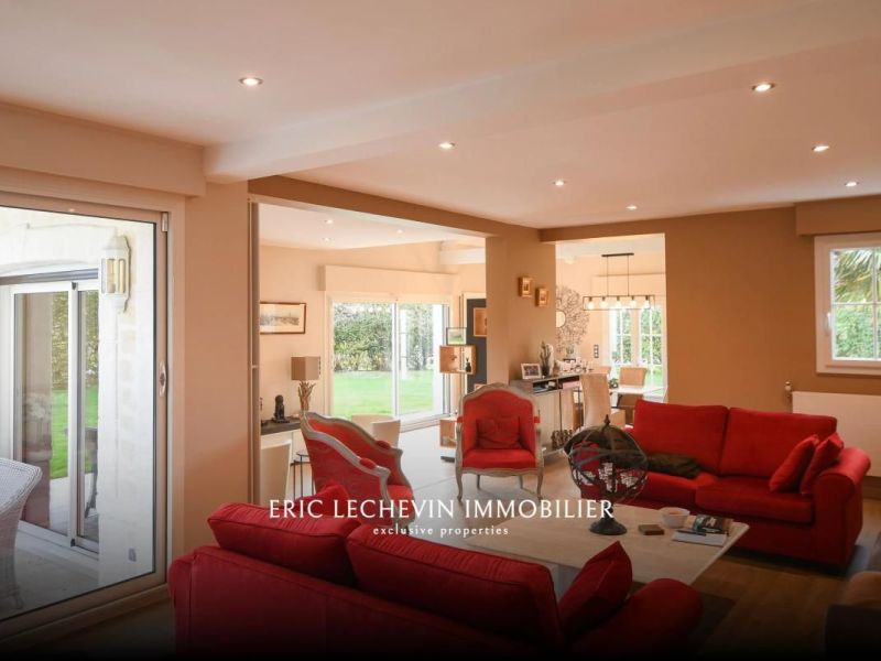 For rent: Mansion by the sea, Verton