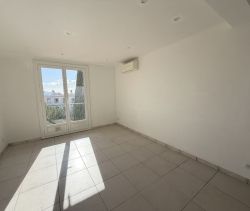 For rent: 4-room apartment, 63 m², Marseille 13th arrondissement