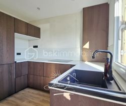 A louer APPARTEMENT T3 72 M2  NIMES