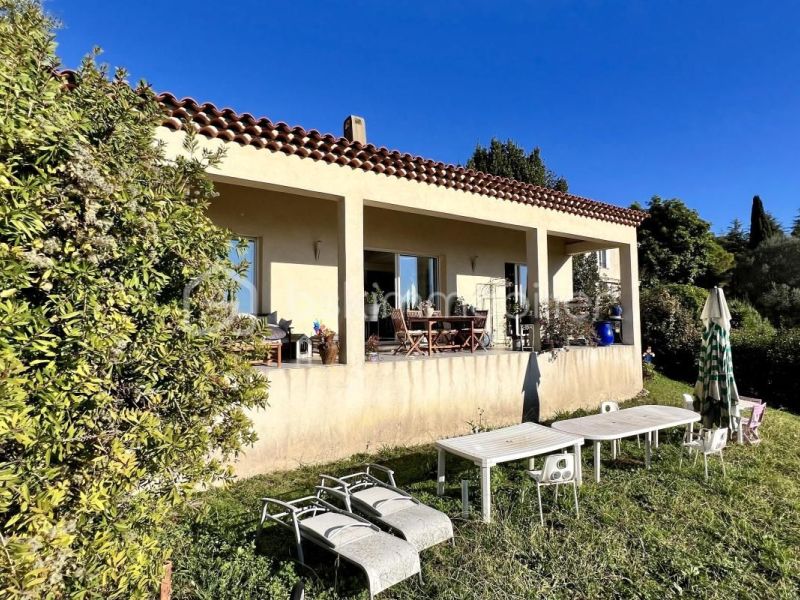 For sale: 4-room house, 135 m², sea view, Vence